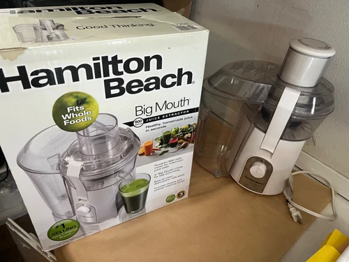 Hamilton Beach 67702 800W Big Mouth Juice Extractor - White