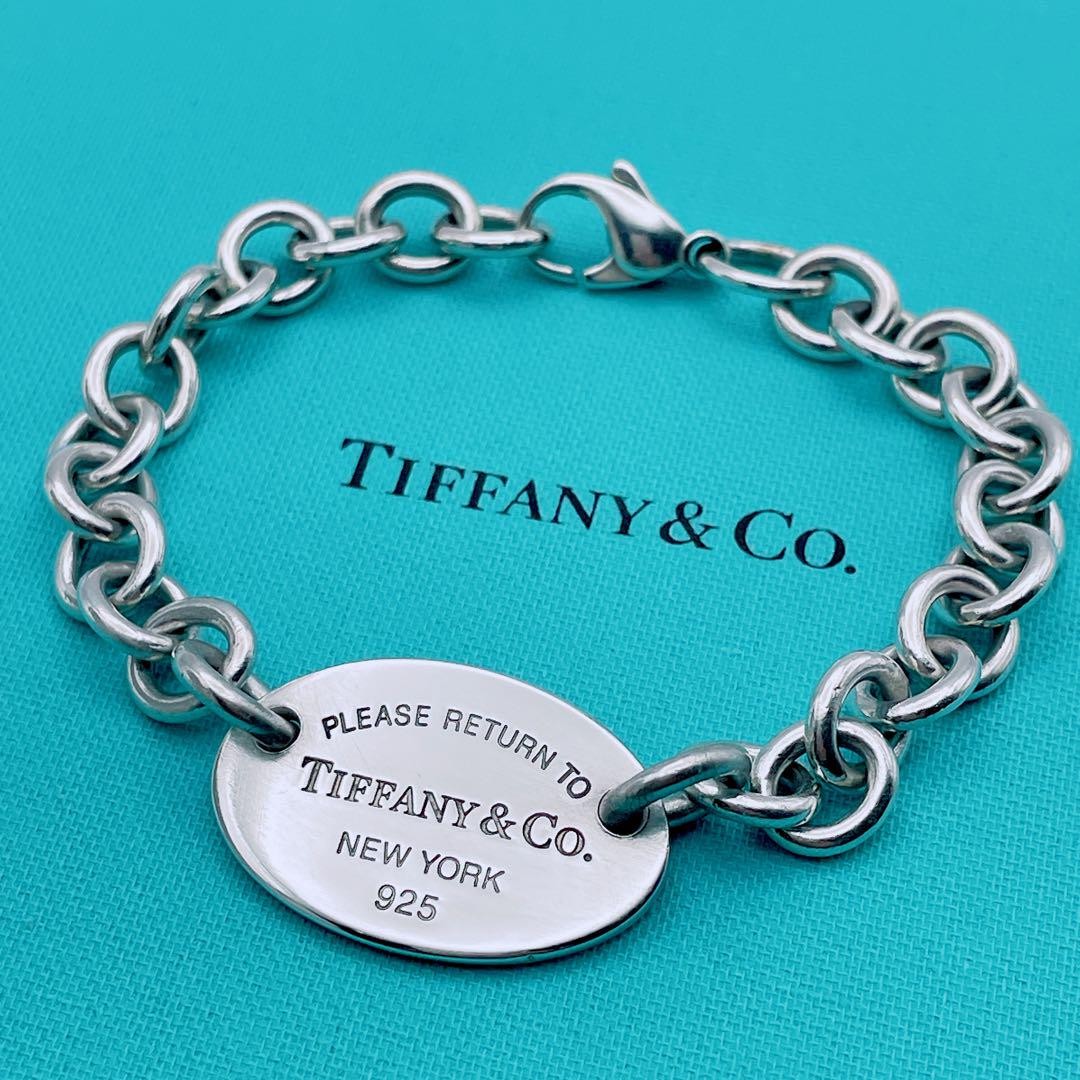 Tiffany & Co Oval Tag Bracelet in Sterling Silver New Jewelry Model  