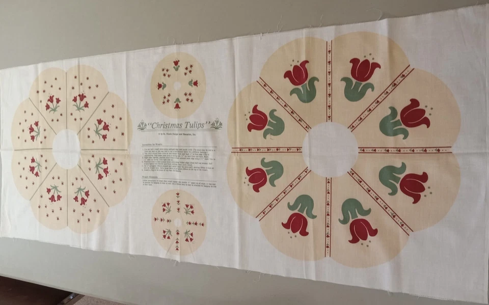 Vintage ~"Christmas Tulips"~ Cotton Cut 'N Sew Panel ~ Big Wreath is 16"x15.5" - Image 2 of 4
