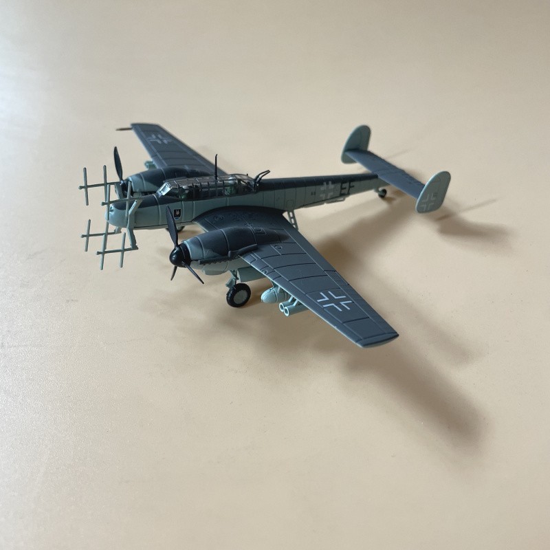 1:100 WW2 Luftwaffe Messerschmitt Bf 110 Bomber Model Diecast