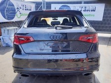 Pare-choc arrière Audi V8