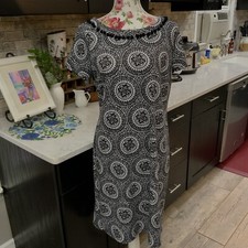 Talbots Shift Dress Black White Floral Medallion Stretch Pom Pom Detail Medium