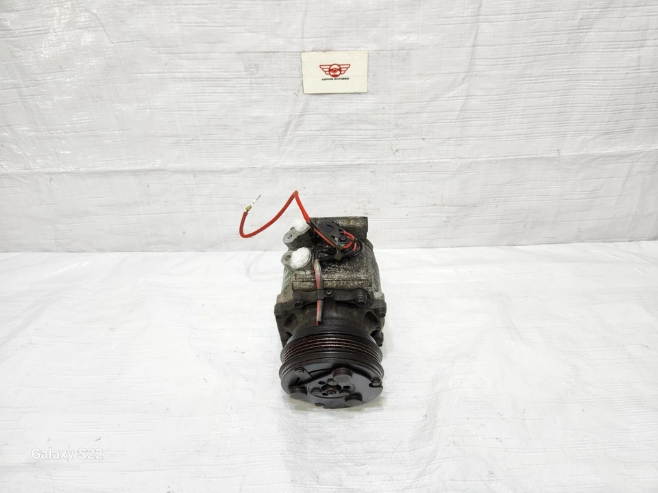 Compresor de aire acondicionado Honda Civic 1996-2000 sedán OEM 38800-P2R-A01 Foto 2 de 4