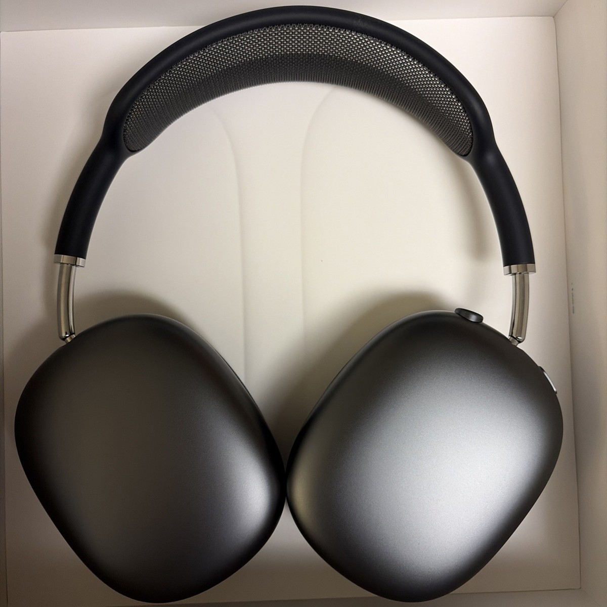 Apple Airpods Max Space Gray With Black A2096 MGYH3AM/A EXCELLENT