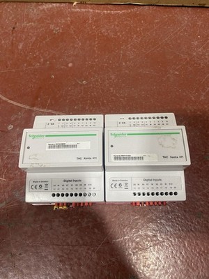 SCHNEIDER Electric TAC XENTA 411 CONTROLLER
