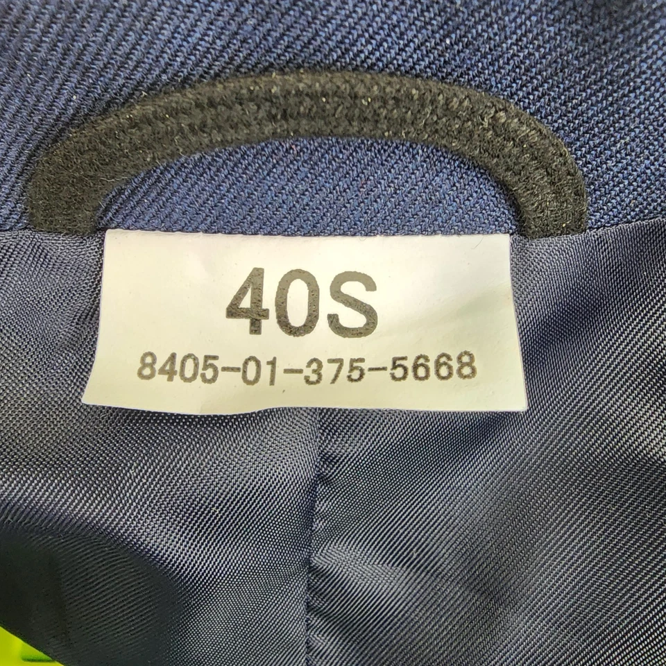 CHAQUETA ABRIGO 3 BOTONES UNIFORME PARA HOMBRE AVIADOR USAF VESTIDO DE LA FUERZA AÉREA DE EE. UU. AZUL 40 Corto Foto 3 de 4