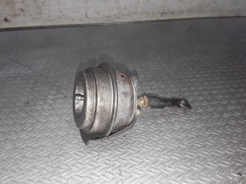 Volkswagen Golf V 2005 Diesel 103kW Einzelteil Vakuum Unterdruck Turbolader