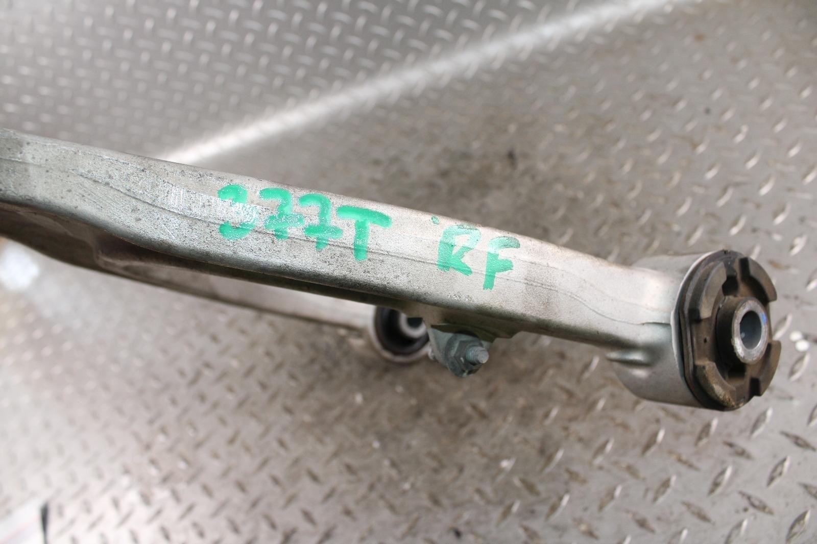 Maserati Ghibli 2014-2017 Front Right Upper Control arm