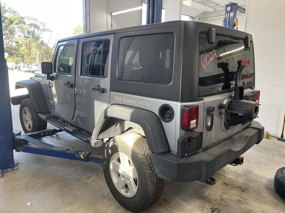 Used Speedometer Gauge fits: 2018 Jeep Wrangler cluster Sahara 100 MPH w/vehicle Foto 3 de 4