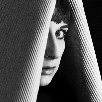 Annie-Claude Deschenes - Les Manières De Table White Vinyl  (2024 - Original)