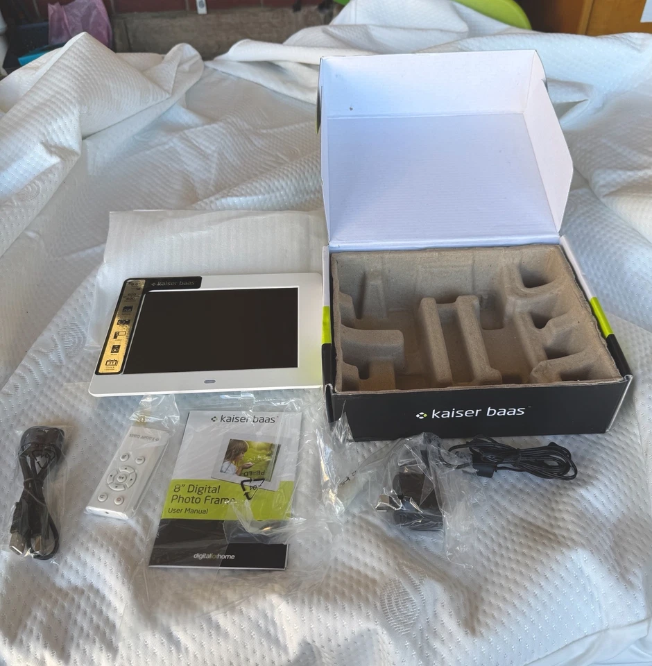 Digital Photo Frame Kaiser Baas 8 Inch New In Box White - image 3 of 4