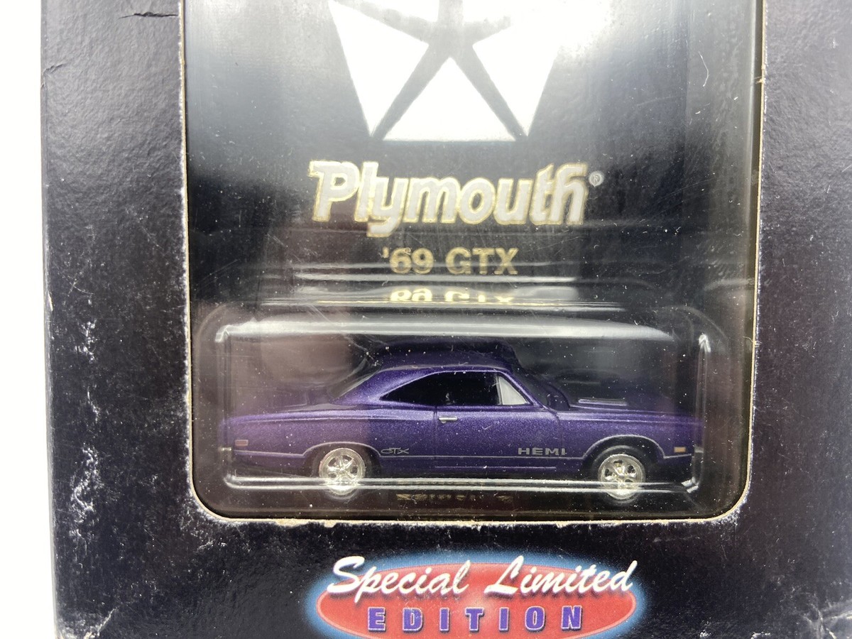 Hot Wheels Hot Rod Magazine Plymouth 1969 GTX IN Box 1/64