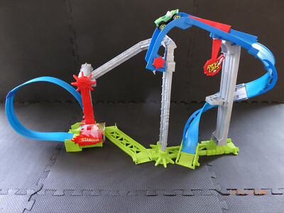 Hot Wheels Rev Ups Revolution Stunt Park Track Set Unboxed NM UK