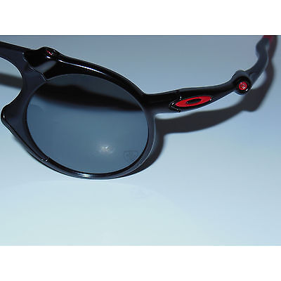 New Oakley Madman Sunglasses Ferrari Dark Carbon/Black New Oakley Madman Sunglasses Ferrari Dark Carbon/Black