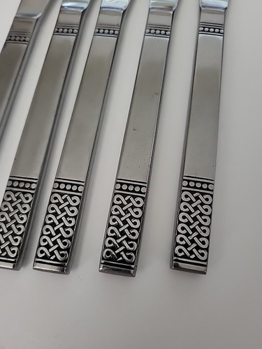 Danika Stainless MSI Japan Celtic Knot 5 Dinner Knives - Picture 2 of 3