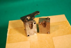 IDEAL  1 CAVITY BULLET MOLD #358402