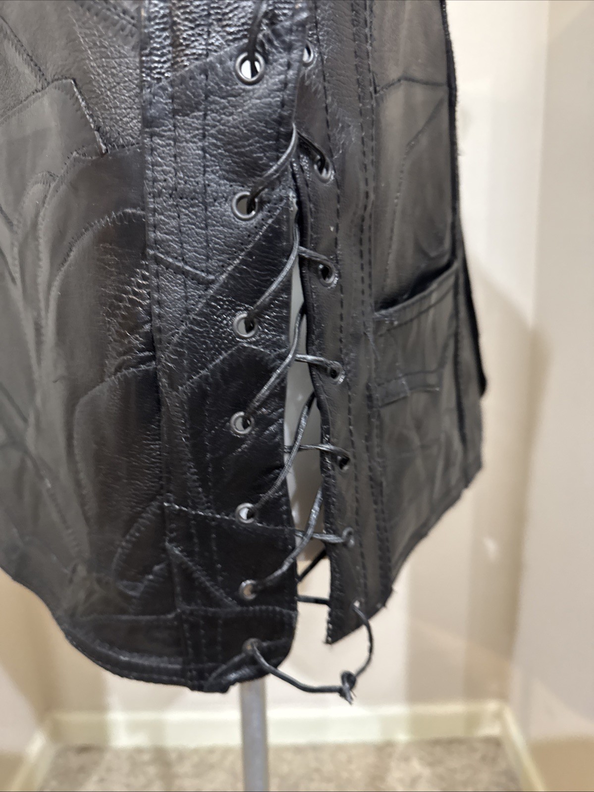 Diamond Plate Buffalo Patchwork Leather Bikers Ve… - image 5