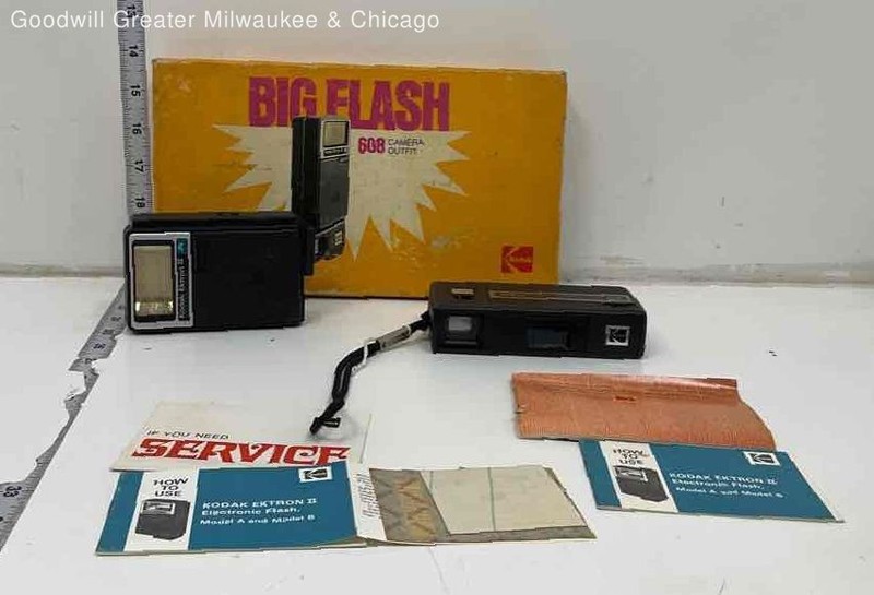Vintage Kodak Tele-Instamatic 608 Camera w/ Elektron II Flash Model A IOB