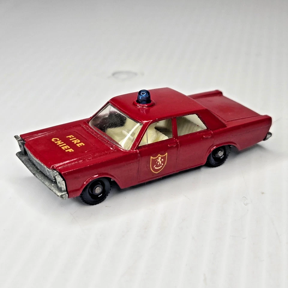 Coche diecast vintage Matchbox Lesney No.55/59 Ford Galaxie Fire Chief 1960 - rojo Foto 4 de 4