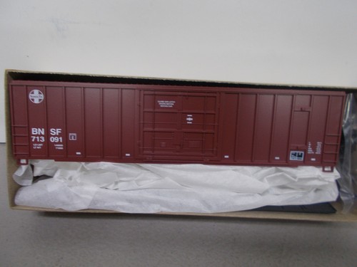 ROUNDHOUSE ~ B.N.S.F. COCHE CAJA PUERTA ENCHUFE 50' # 713091 ~ KIT ~ ESCALA HO | Zustand: New