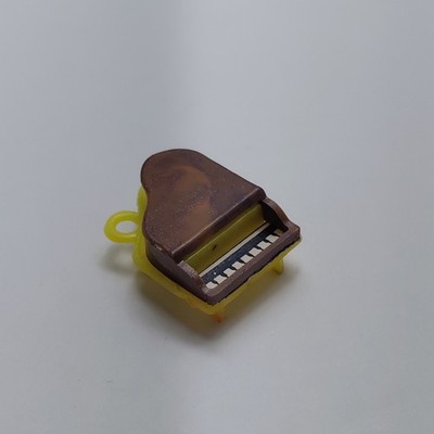 Vintage 1960 s Cracker Jack Gumball Prize Plastic Grand Piano Charm Hong Kong
