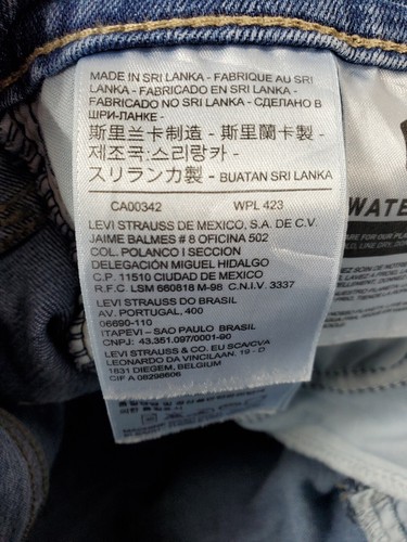 Women’s Sz 12 Nice! Levi’s Mid Rise Skinny Light Blue Denim Jeans - Picture 8 of 9