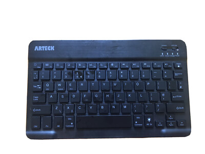 ARTECK Slim Tragbare Bluetooth Tastatur mit 6 Monaten Akku