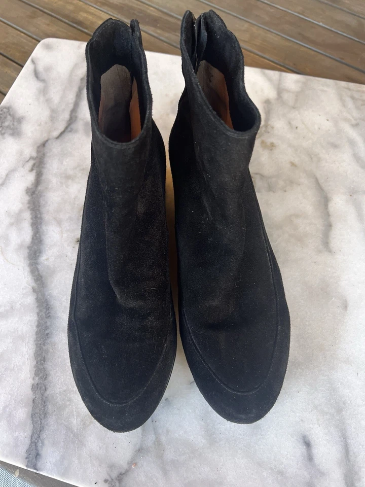 Botines Robert Clergerie "Nagill" gamuza negra goma tacón cuña. Talla 38 Foto 2 de 4