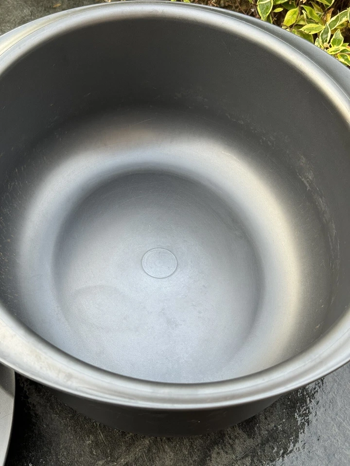 TUPPERWARE   Plat Avec Couvercle Ultra Pro 5 litres - Photo 4/4