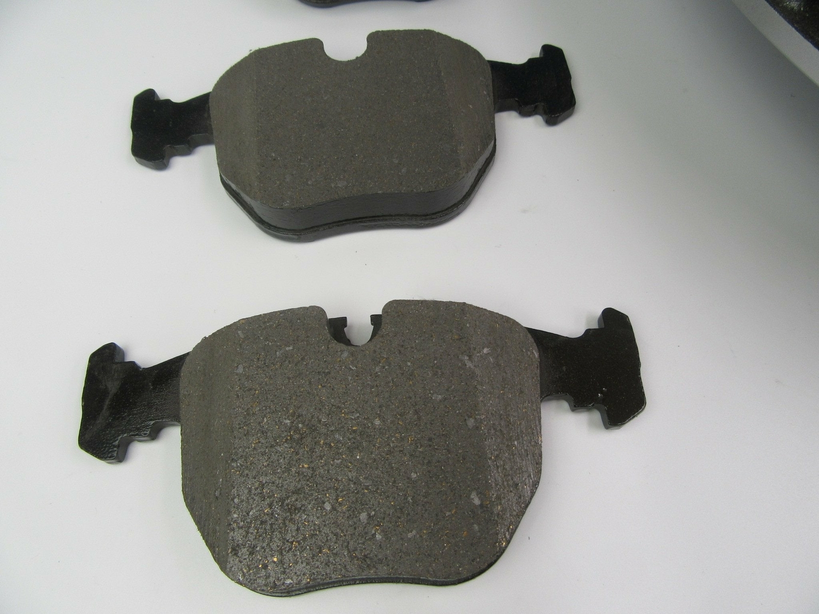 Rolls Royce Wraith Dawn rear brake pads and rotors 375