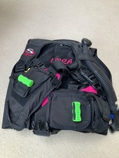 SeaQuest Libra BCD Buoyancy Compensator Women’s Scuba Dive Jacket Pink Black S