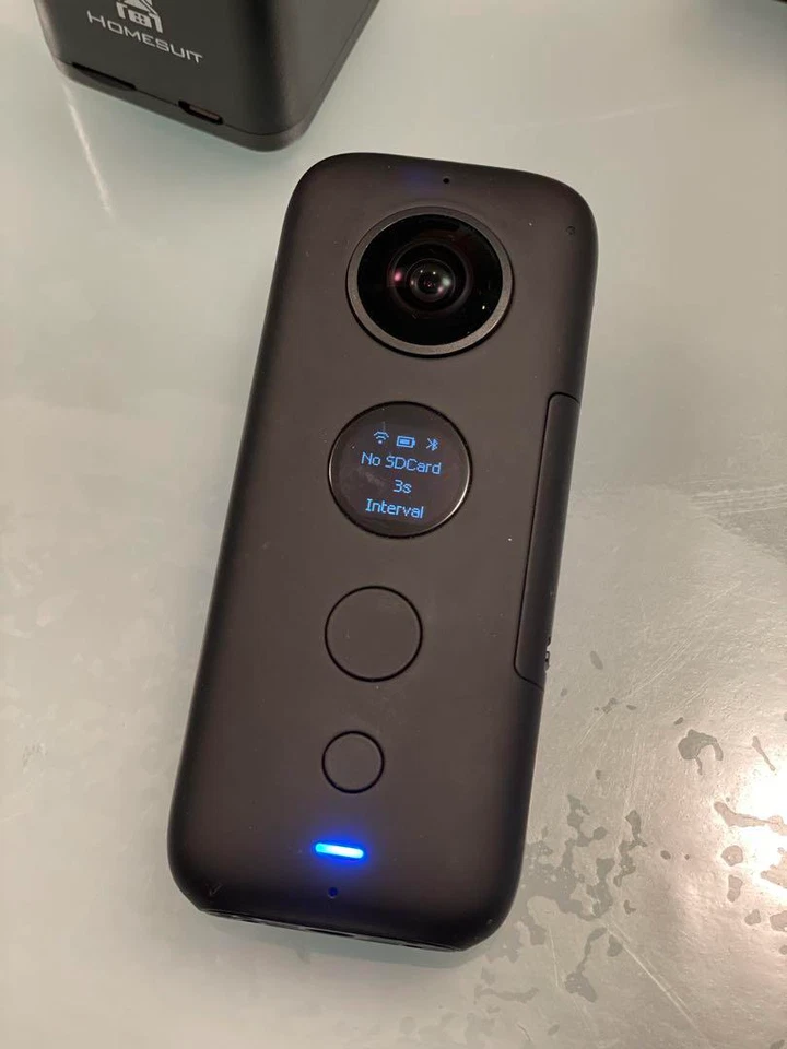 Insta360 ONE X2 360° Action Camera 5.7K Stabilized + 2 Batteries Used Japan - Image 2 of 2
