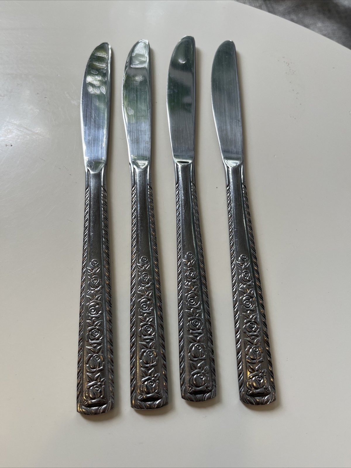 Vintage National Stainless Flatware Rose Design Japan  Lot of 4 Table Knives