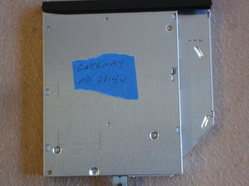 Gateway MD 2614u DVD Drive - Image 2 of 2