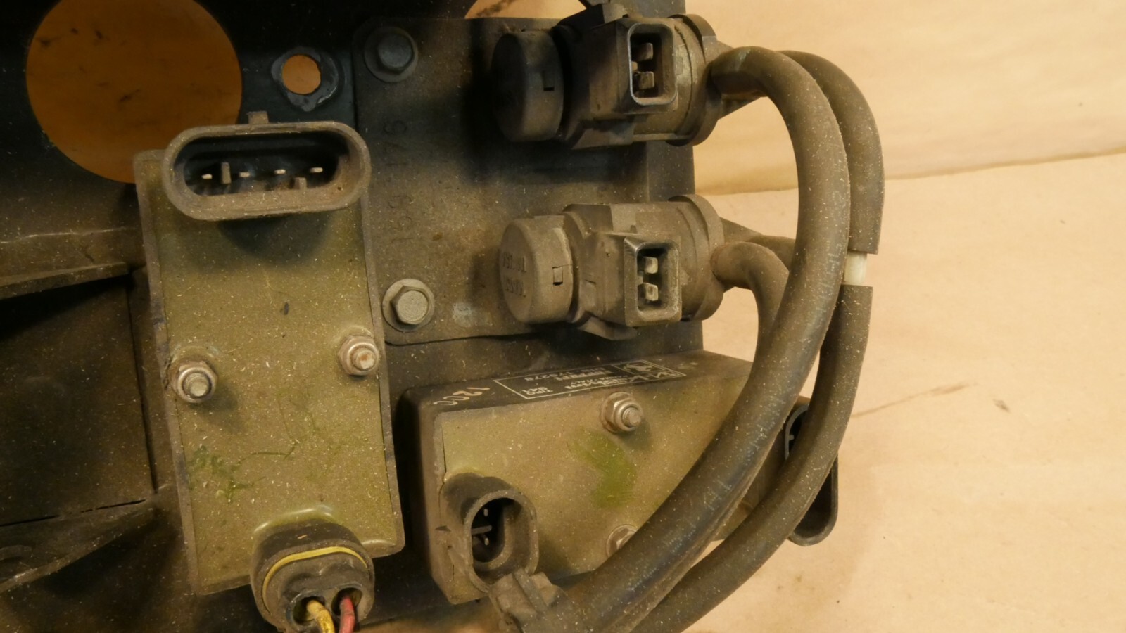 Ferrari 355  Cat Temp ECU Solenoids Tank PN 168038 179278