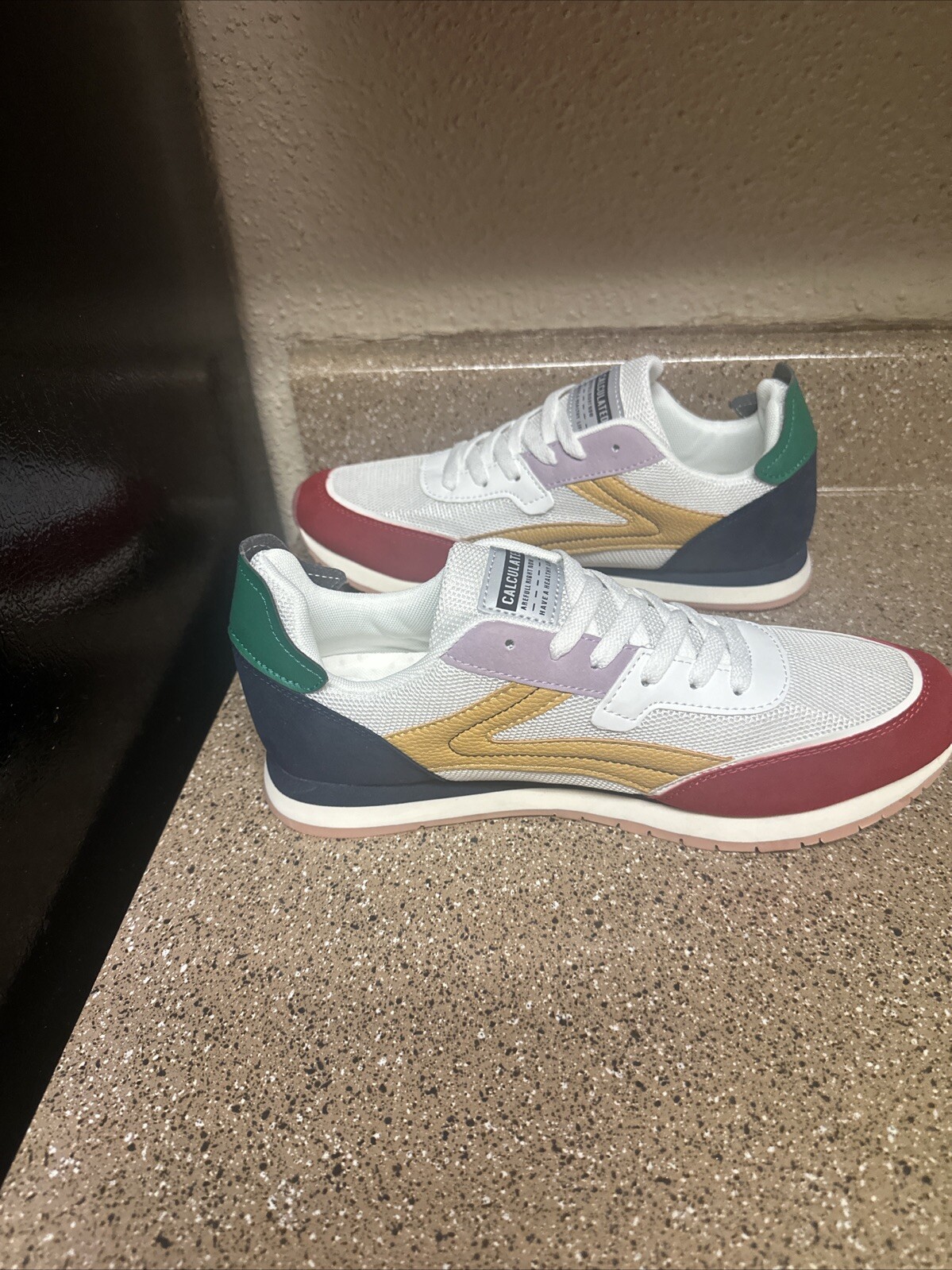 SAOLA ?Scarpe colorate eleganti da passeggio jogging palestra taglia 10 molto comode?NUOVE