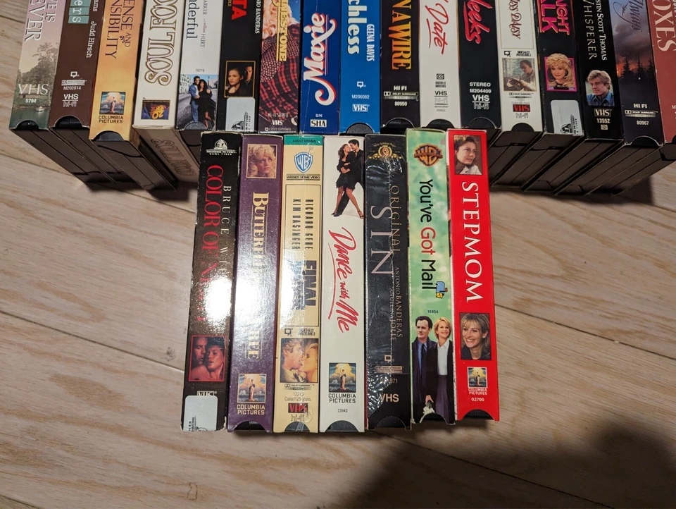 Huge VHS Lot 40 videos Romance, Drama, 1990's, 2000's All in very good conditioi - Image 3 of 3