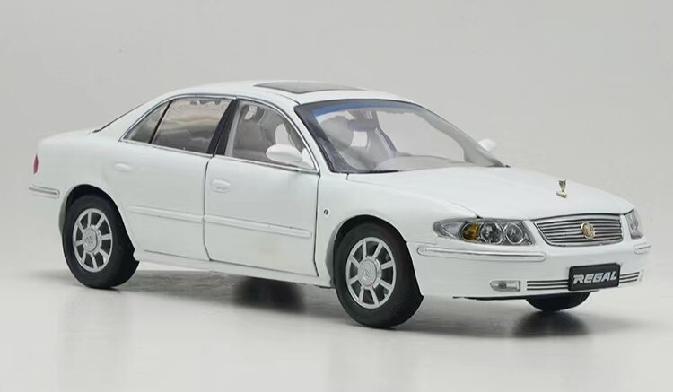 1/18 Buick Regal 2005 SHANGHAI GM GENERAL MOTORS Dealer model