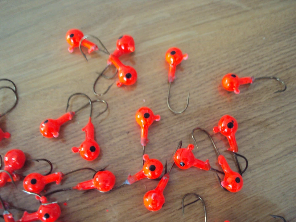 63 Jigköpfe Jigs Jighaken Angelhaken Haken rot in 6-7 gr. 3,8 cm lang - Bild 3 von 4