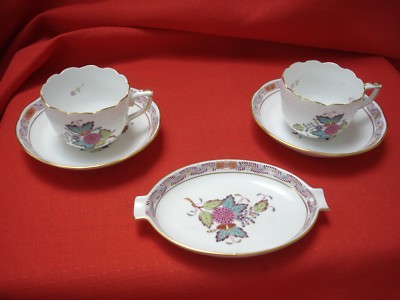 HEREND-CHINESE BOUQUET (AF) 2 X MOKKATASSEN UND UNTERTASSEN 711 -1X SÜSSES TABLETT FARBE