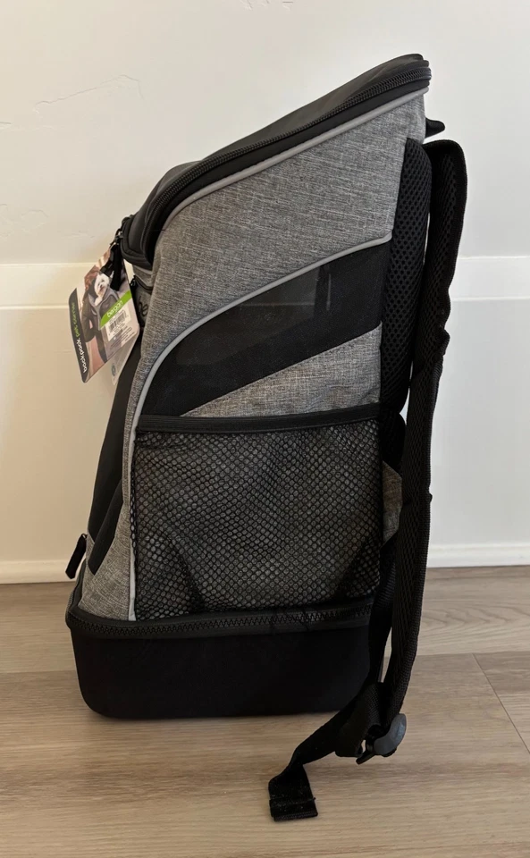 Mochila porta mascotas Bergan, para mascotas de hasta 15 libras, gris jaspeado Foto 3 de 4