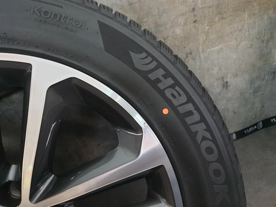 Original Jaguar F-Pace Alufelgen Winterreifen 255/55 R 19 RDKS Hankook - Bild 3 von 4