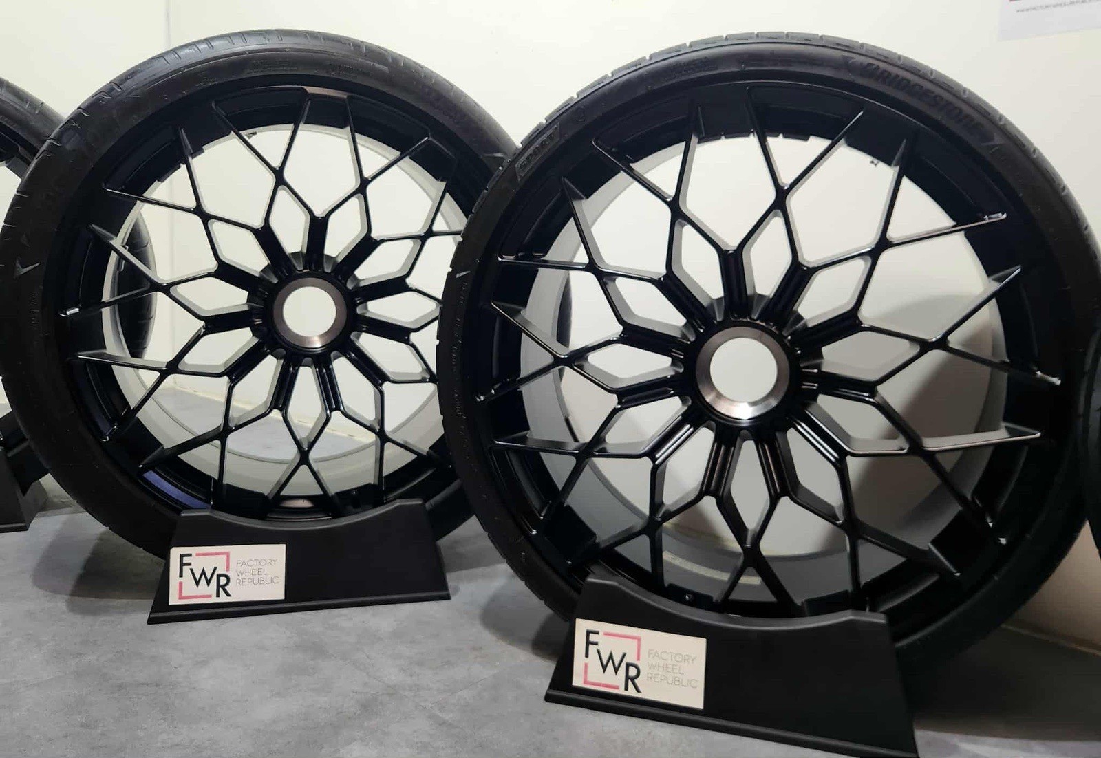 20" LAMBORGHINI HURACAN STO HEK FORGED WHEELS RIMS TIRES  4T3601017
