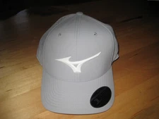 BRAND NEW Mizuno Tour Vent Snap Back   Tour cap  Light Grey  hat deal