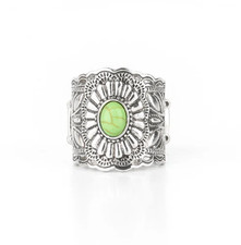 Paparazzi Exquisitely Ornamental Green Ring - New