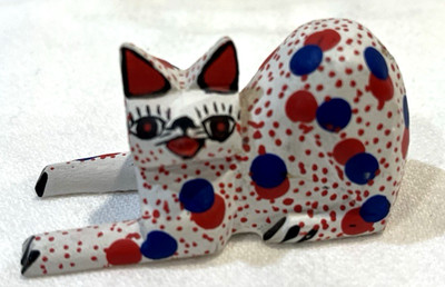 Hand Painted Oaxacan Carved Mexican Cat signed by Candido Perez