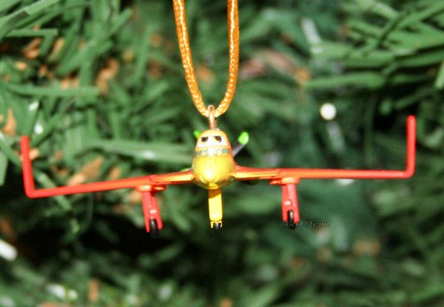 Aviones Disney personalizados avión Ishani #6 adorno navideño PVC - Imagen 2 de 3