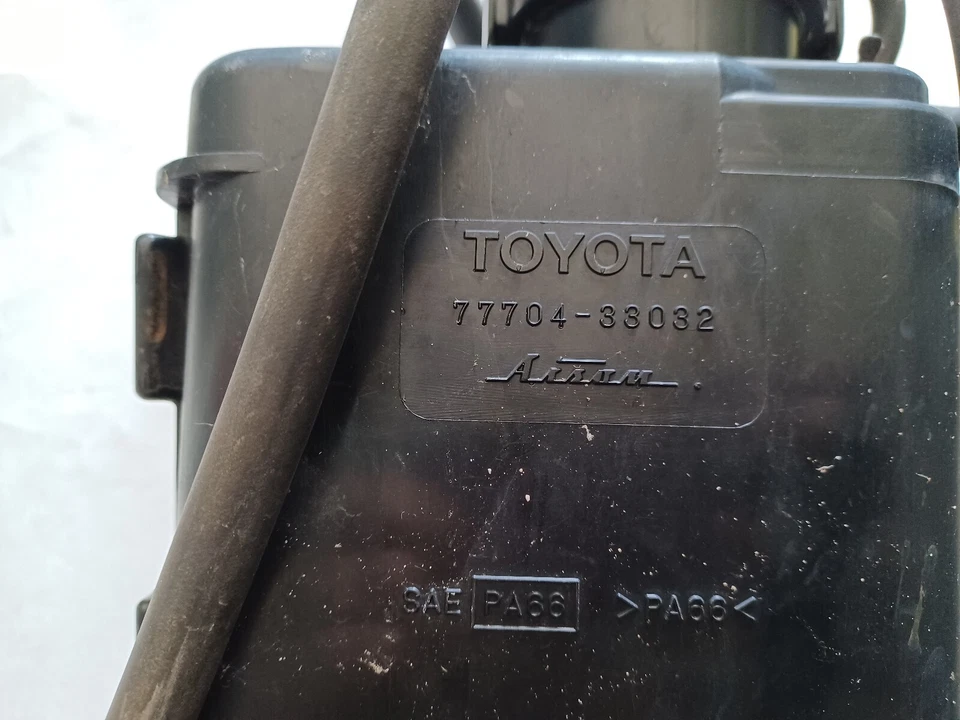 Toyota Rav4 1996-2000 bote 77704-33032 2,0 L 4 cilindros automático 4X2 Foto 2 de 3