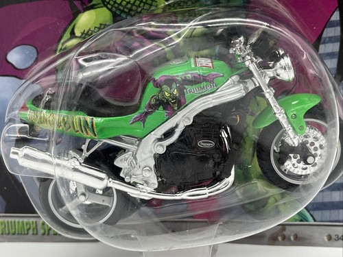 Modelo de motocicleta Marvel Series #1 GREEN GOBLIN Triumph Speed Triple escala 1:18 - Imagen 2 de 7