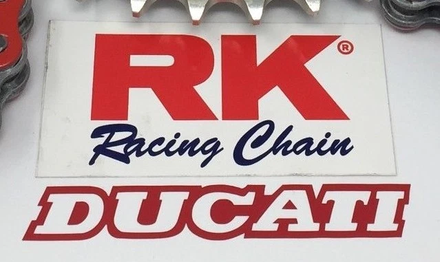 Kit de cadena y piñones Red Ducati 750 Monster 1998-2001 RK GXW XW-Ring Racing Foto 2 de 4